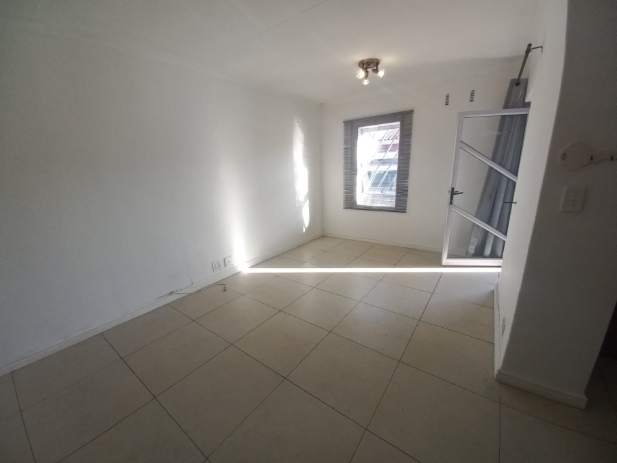 3 Bedroom Property for Sale in Rocklands Western Cape